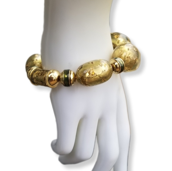 CLEAR LUCITE & GOLD FOIL DETAIL BEAD STRETCH BRACELET - Picture 1 of 5